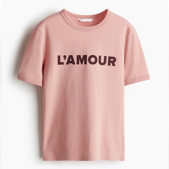 H&M Tops - ♥️ H&M Pink Tee with L'AMOUR Print